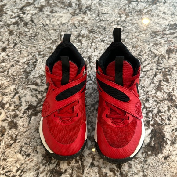 Nike Kids Preschool Hustle D11 Basketball Shoes - Picture 2 of 8